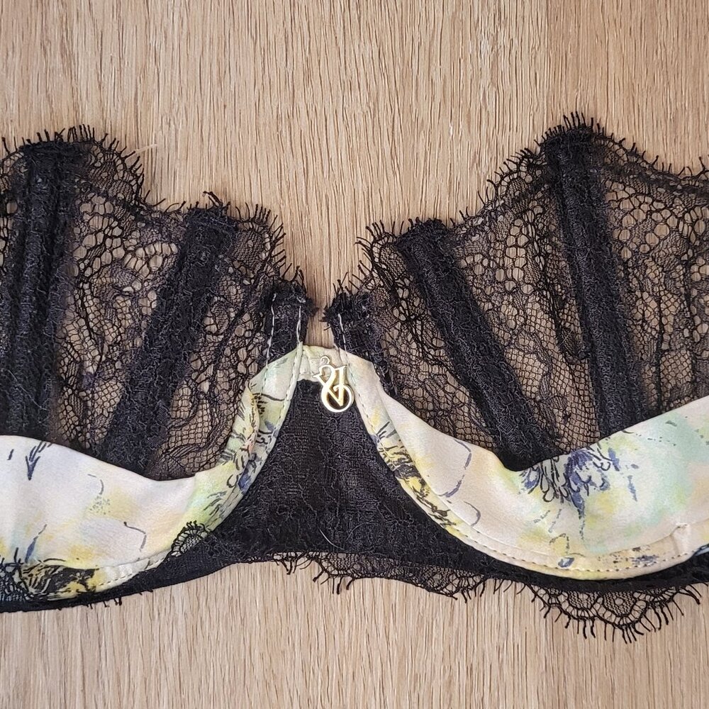 Victoria's Secret Luxe Island Fantasy 34 Balconette Bra